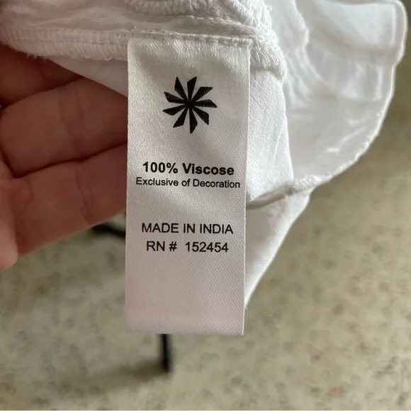 Anthropologie Karyn Seo White Short Sleeve Embroidered Swing Top! Small. - Picture 11 of 12